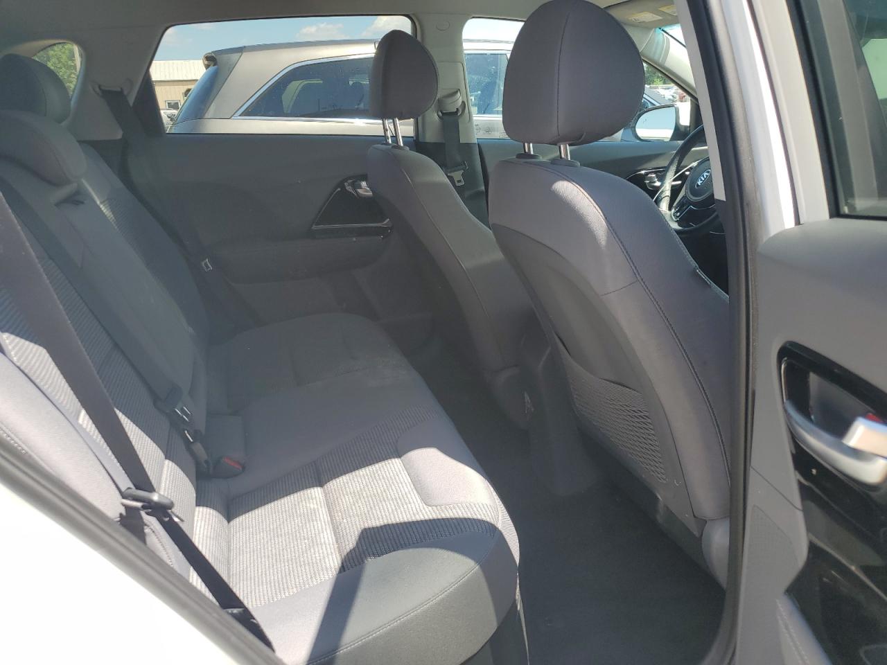 2020 Kia Niro Lx VIN: KNDCB3LC9L5413167 Lot: 63045835