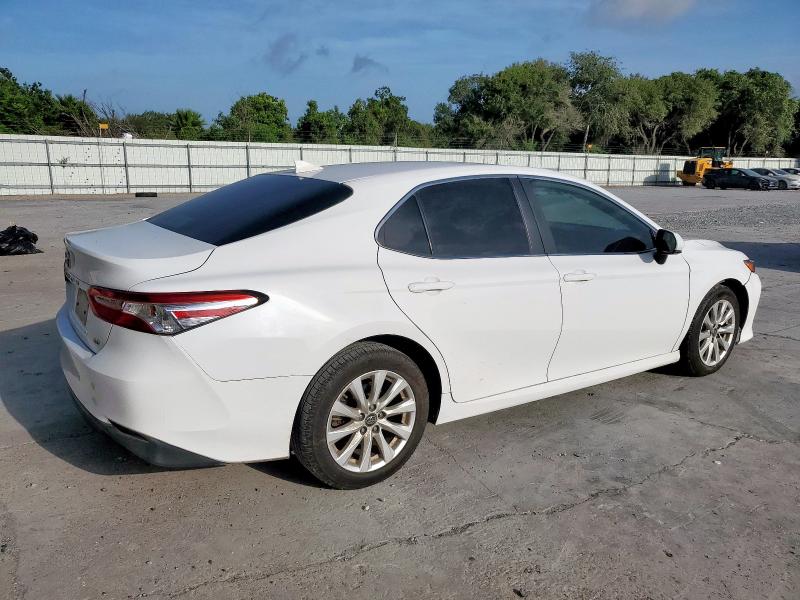  TOYOTA CAMRY 2019 White