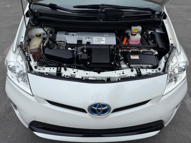 Hatchbacks TOYOTA PRIUS 2015 White
