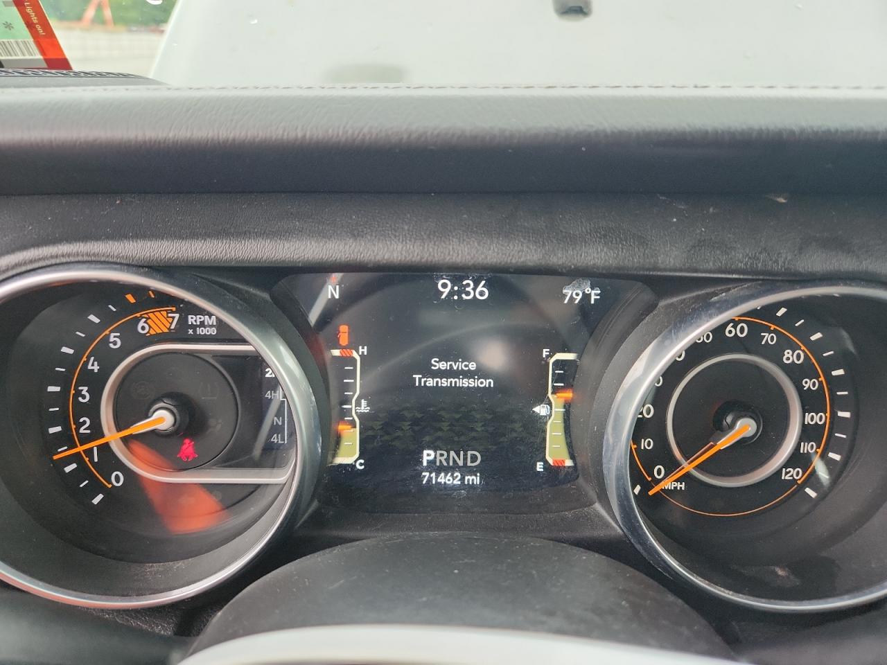 2018 Jeep Wrangler Unlimited Sahara VIN: 1C4HJXEN5JW290098 Lot: 64794695