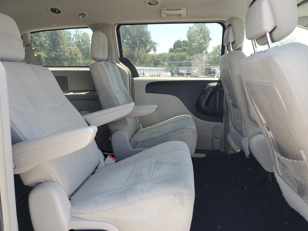 2011 Chrysler Town & Country Touring VIN: 2A4RR5DG6BR733321 Lot: 64751135