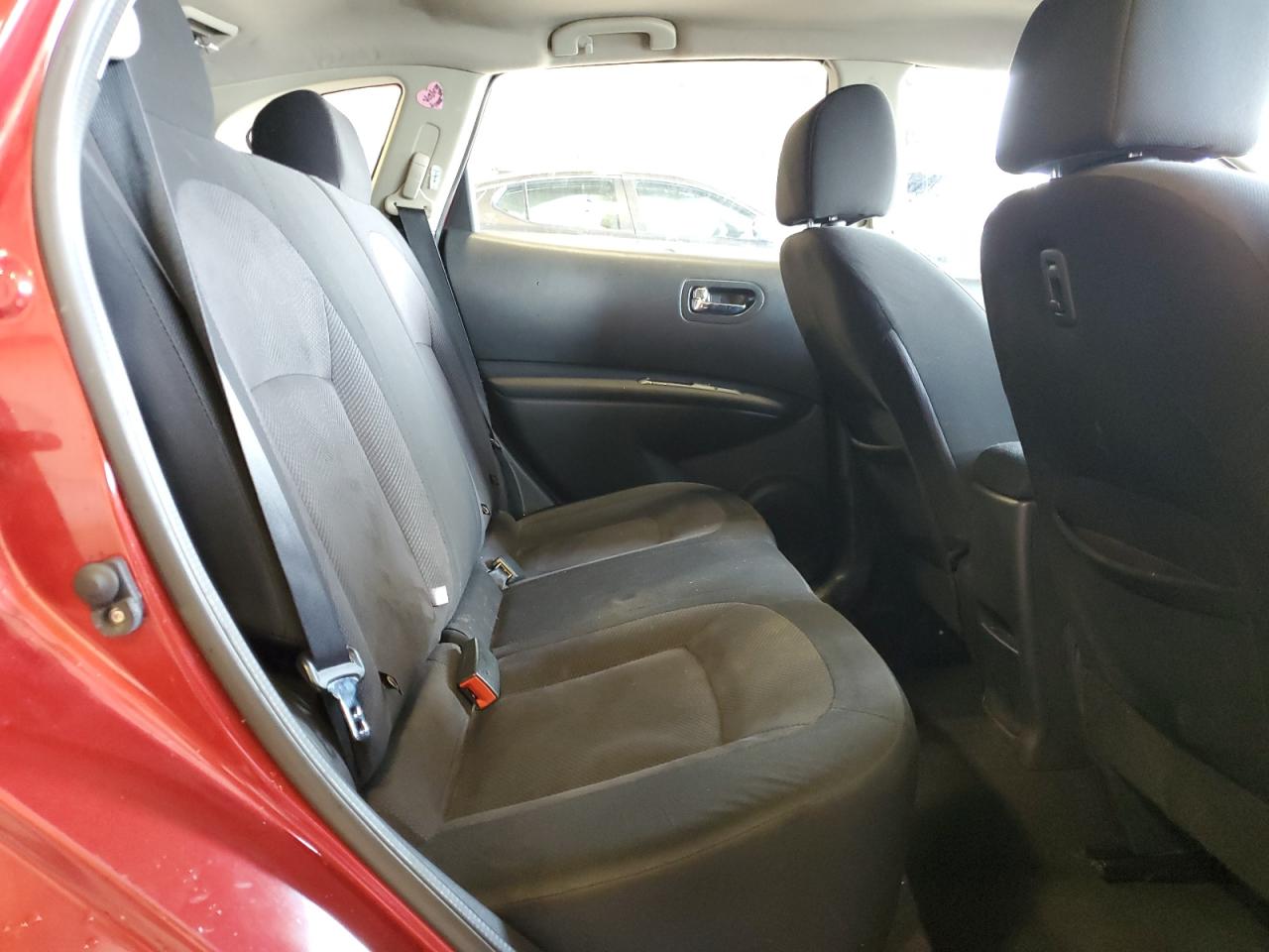 2011 Nissan Rogue S VIN: JN8AS5MV6BW299676 Lot: 64690255