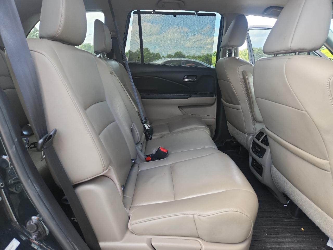 2016 Honda Pilot Touring VIN: 5FNYF5H97GB048107 Lot: 64950655