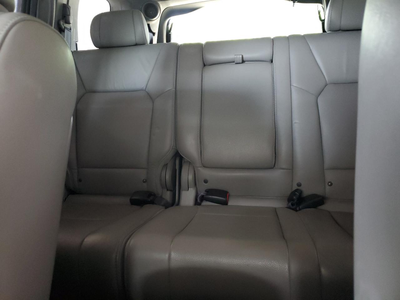 2011 Honda Pilot Touring VIN: 5FNYF4H97BB086813 Lot: 64818125