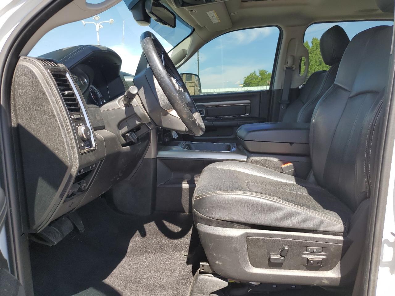 2018 Ram 2500 Laramie VIN: 3C6UR5NL5JG366774 Lot: 63223445