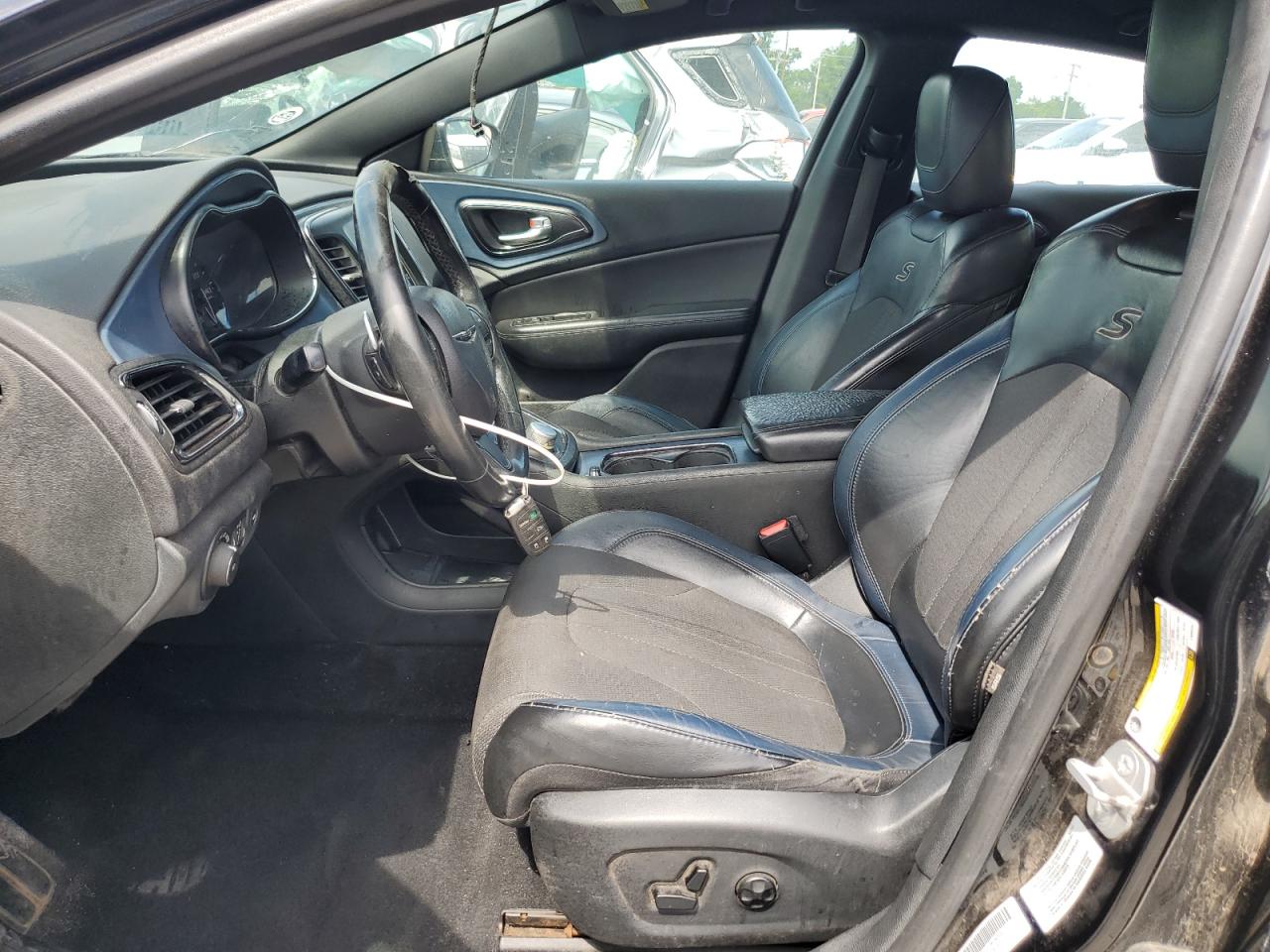 2015 Chrysler 200 S VIN: 1C3CCCBB9FN695891 Lot: 66202685