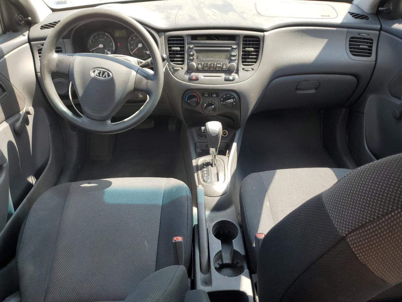 2008 Kia Rio Base VIN: KNADE123086303902 Lot: 64242635