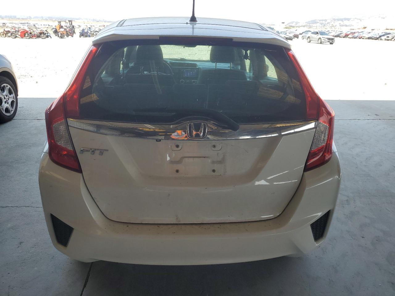 2015 Honda Fit Ex VIN: 3HGGK5H86FM725691 Lot: 64452535