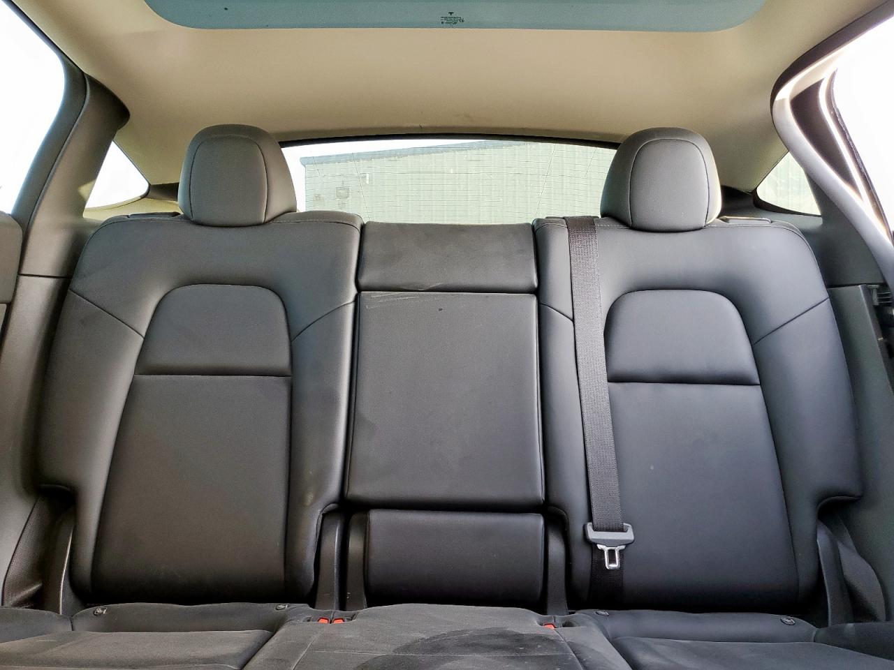 2022 Tesla Model Y VIN: 7SAYGDEE3NF412418 Lot: 65690555