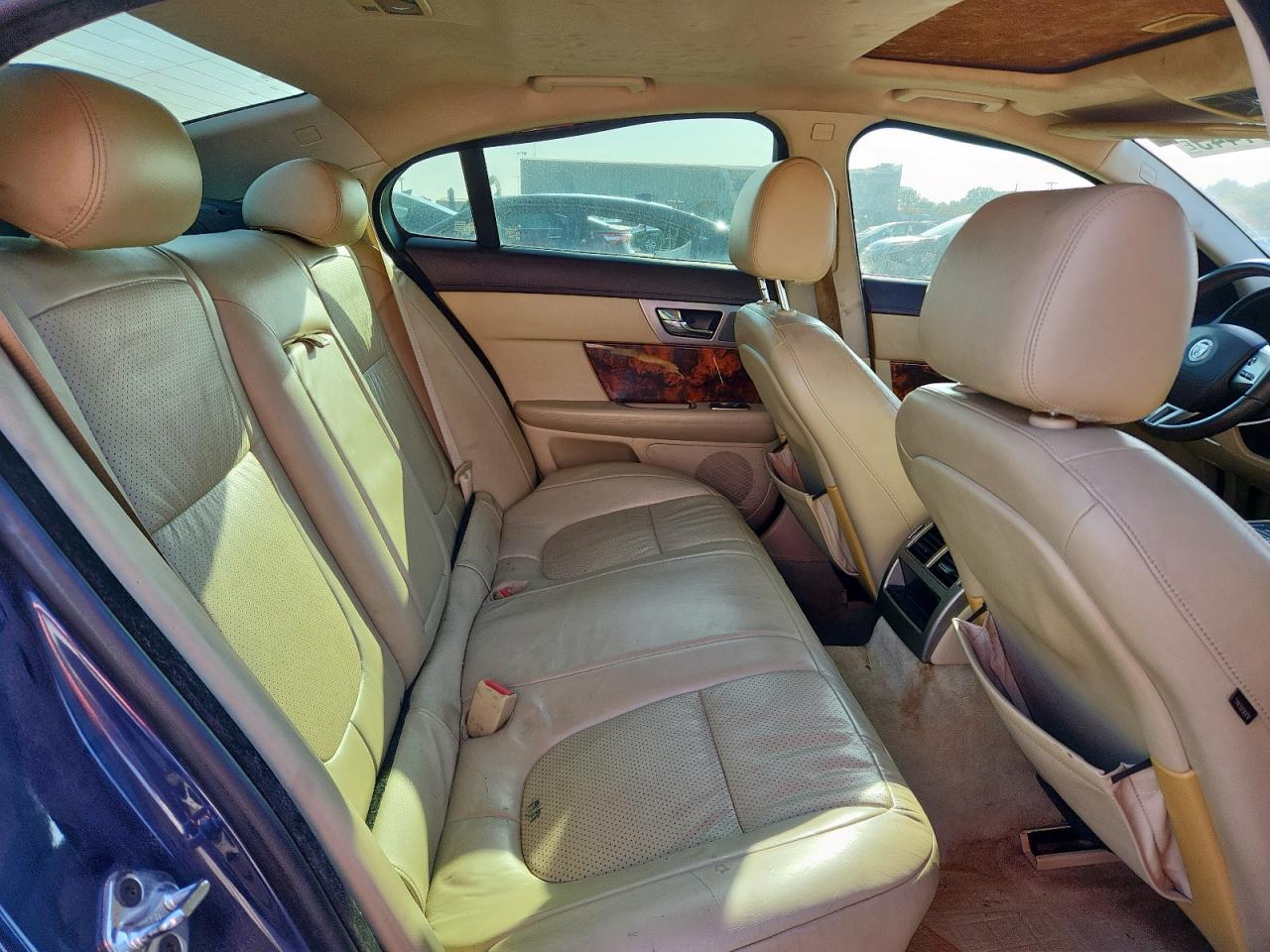 2009 Jaguar Xf Premium Luxury VIN: SAJWA06B69HR04385 Lot: 63601445