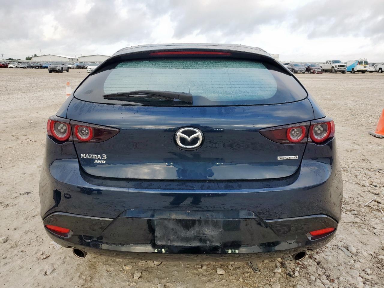 2021 Mazda 3 Preferred VIN: JM1BPBLLXM1346269 Lot: 64181615