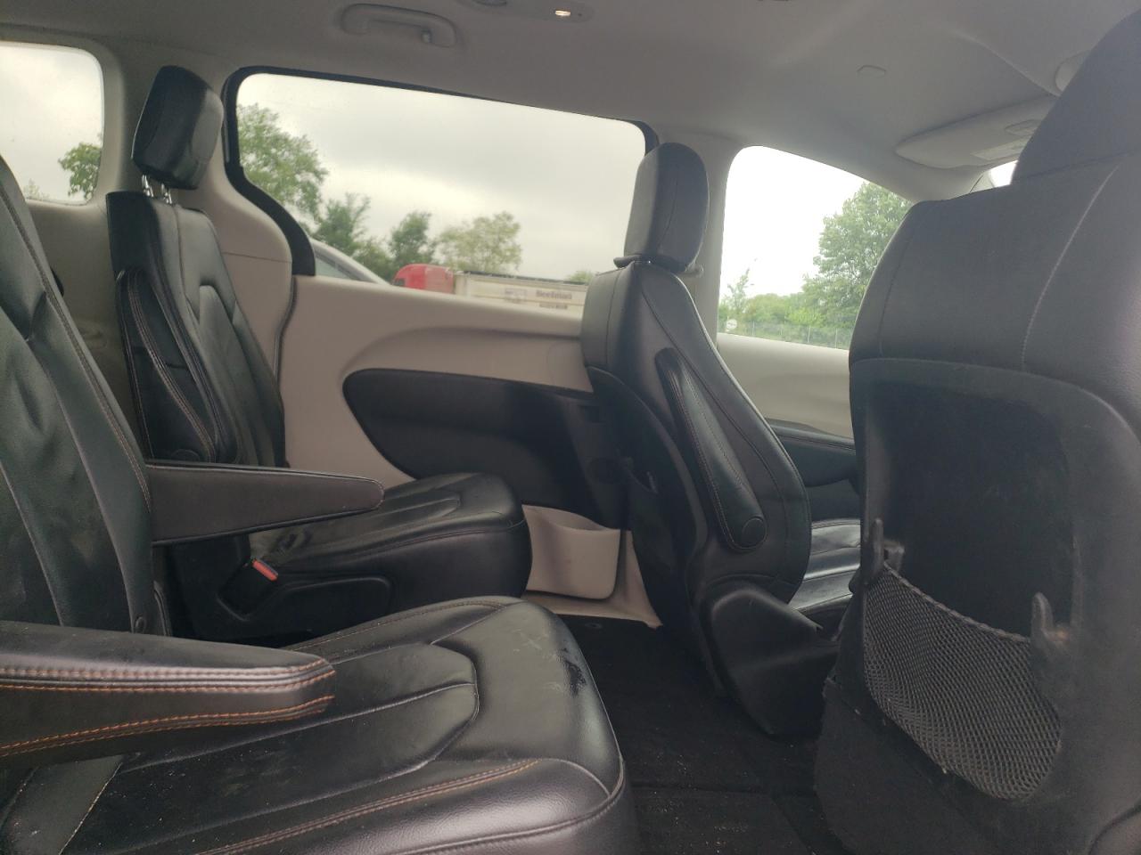 2017 Chrysler Pacifica Touring L VIN: 2C4RC1BG3HR524503 Lot: 66435805