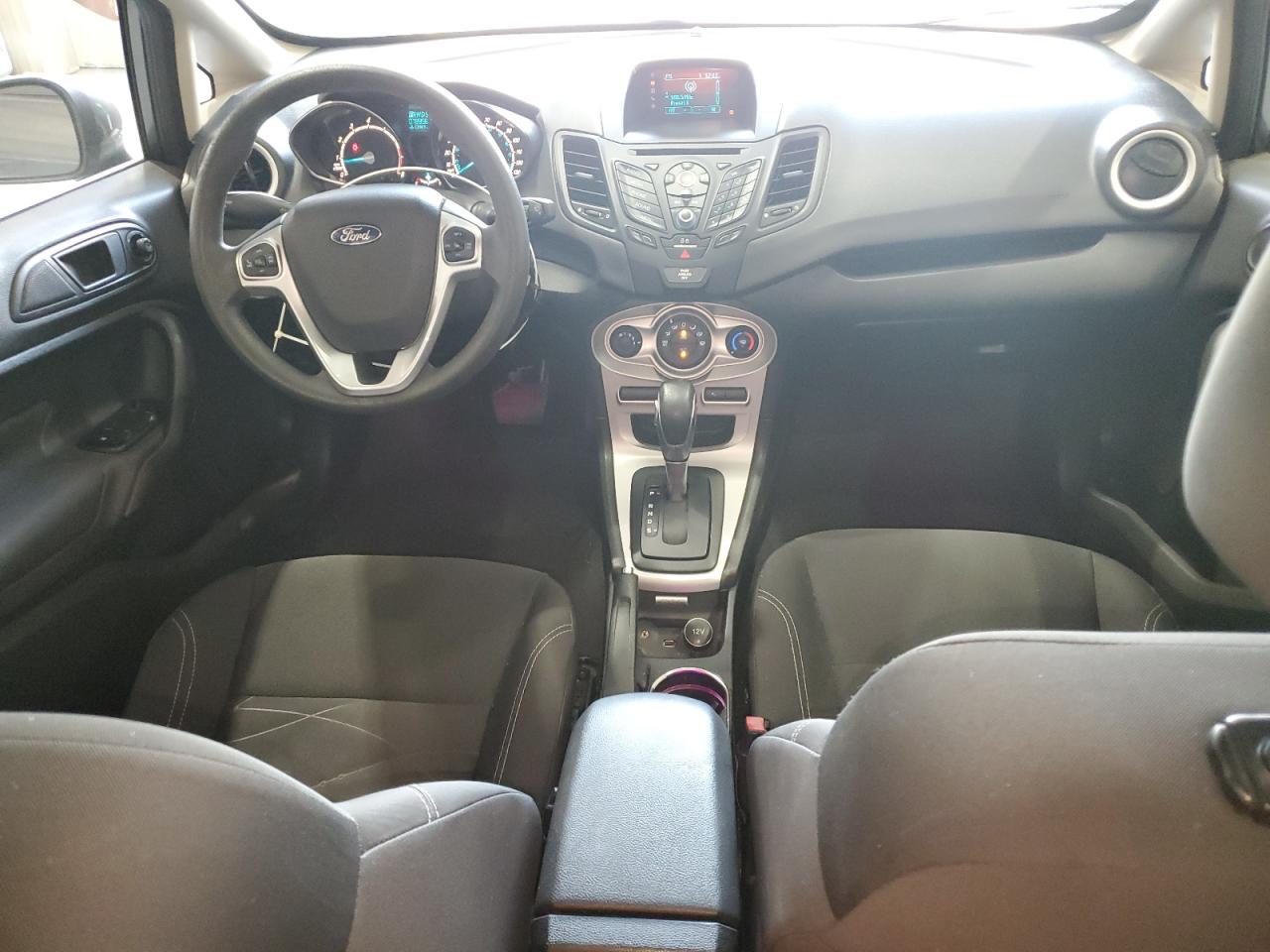 3FADP4BJ0HM128327 2017 Ford Fiesta Se