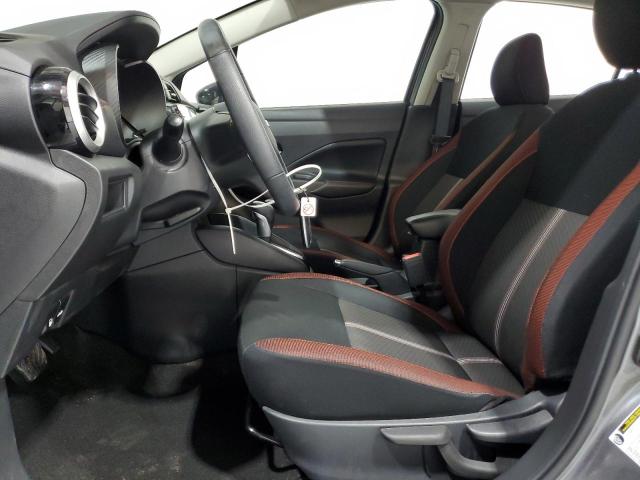  NISSAN VERSA 2024 Gray