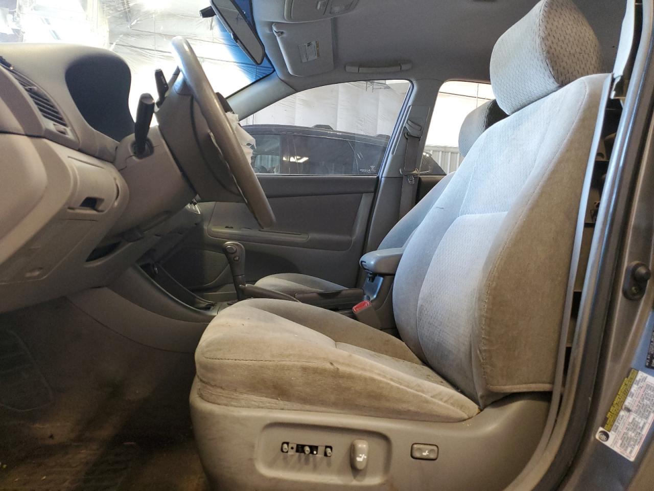 2004 Toyota Camry Le VIN: 4T1BE32KX4U845829 Lot: 65590075