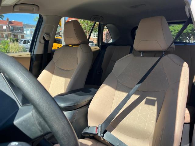  TOYOTA RAV4 2023 Granatowy