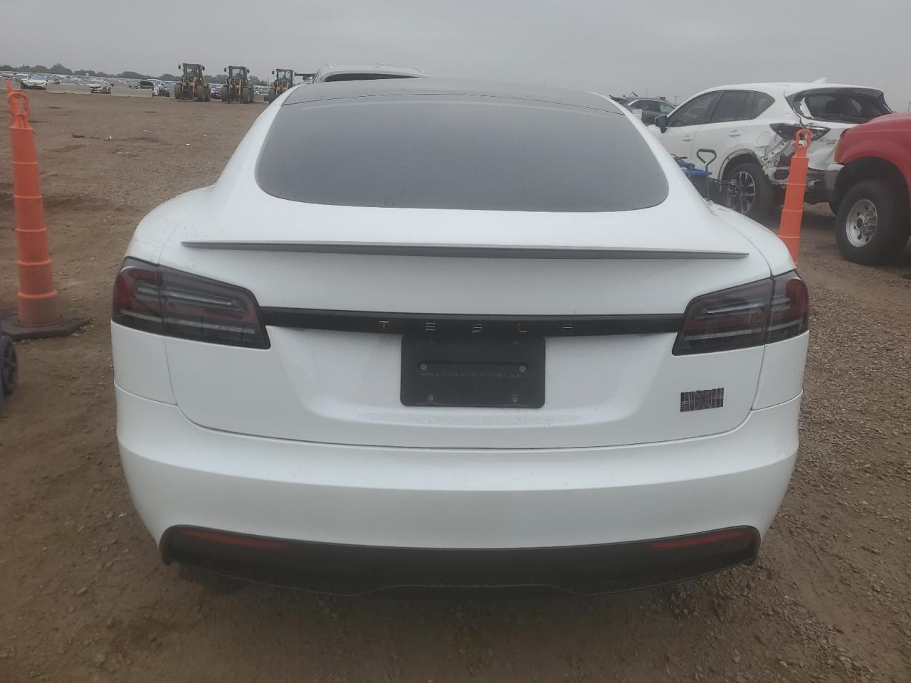 2023 Tesla Model S VIN: 5YJSA1E66PF521633 Lot: 65048275