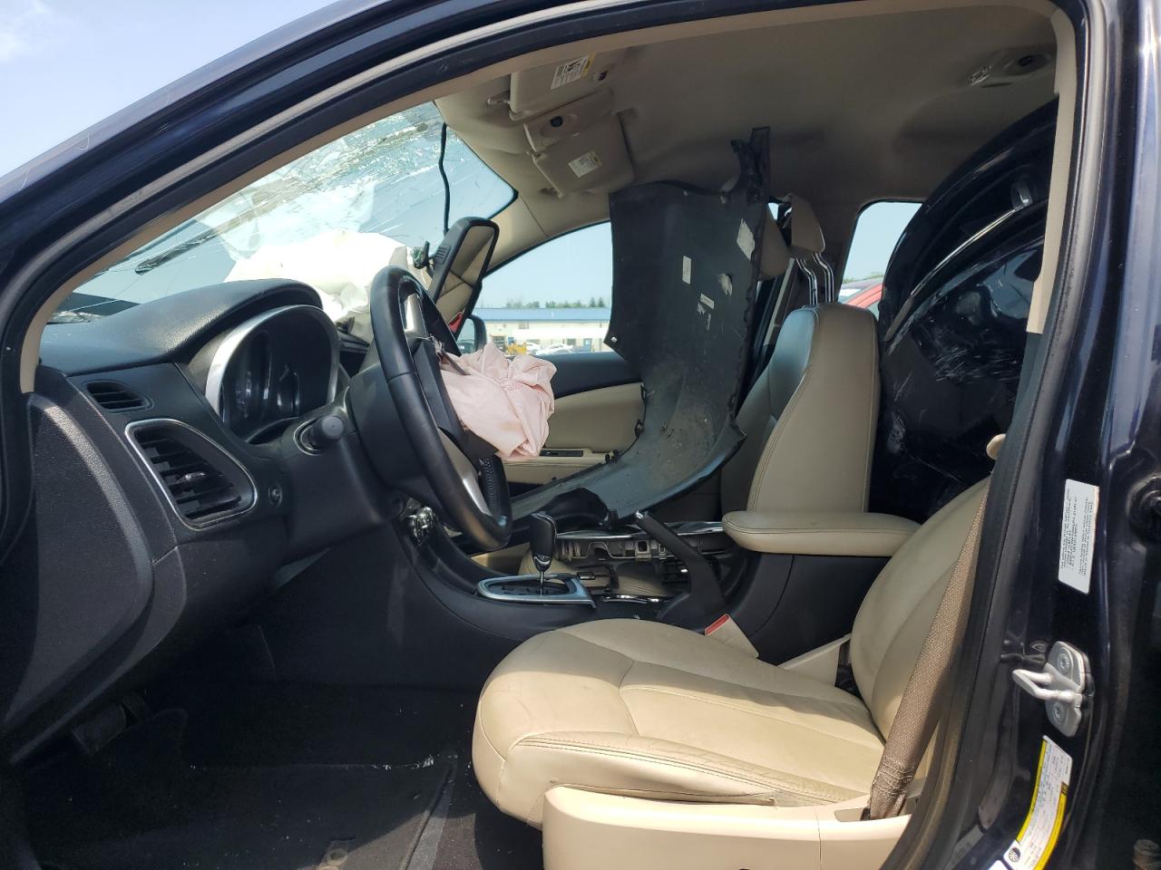 2011 Chrysler 200 Limited VIN: 1C3BC2FG3BN581715 Lot: 65690235