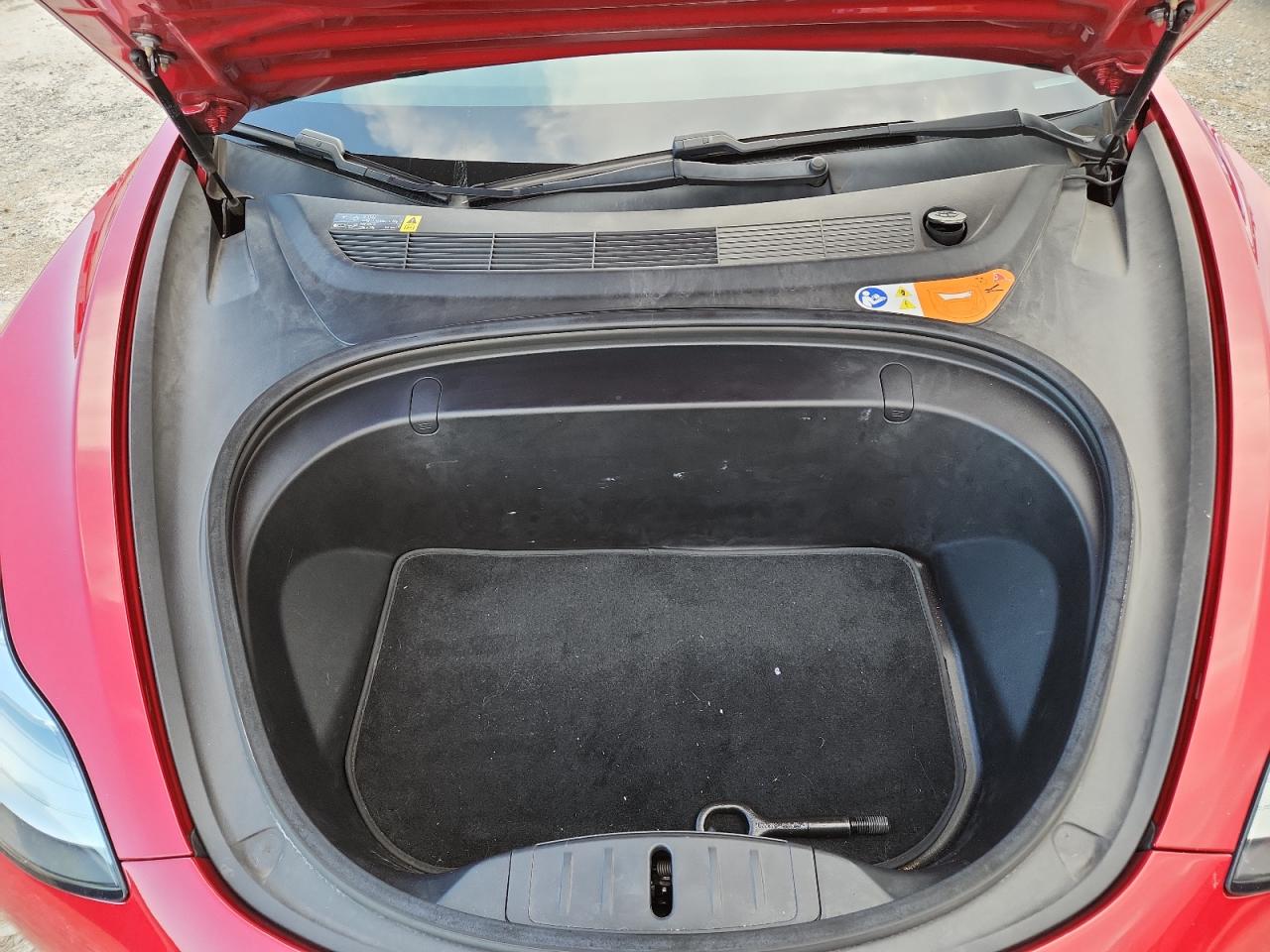 2018 Tesla Model 3 VIN: 5YJ3E1EA3JF015486 Lot: 64249395