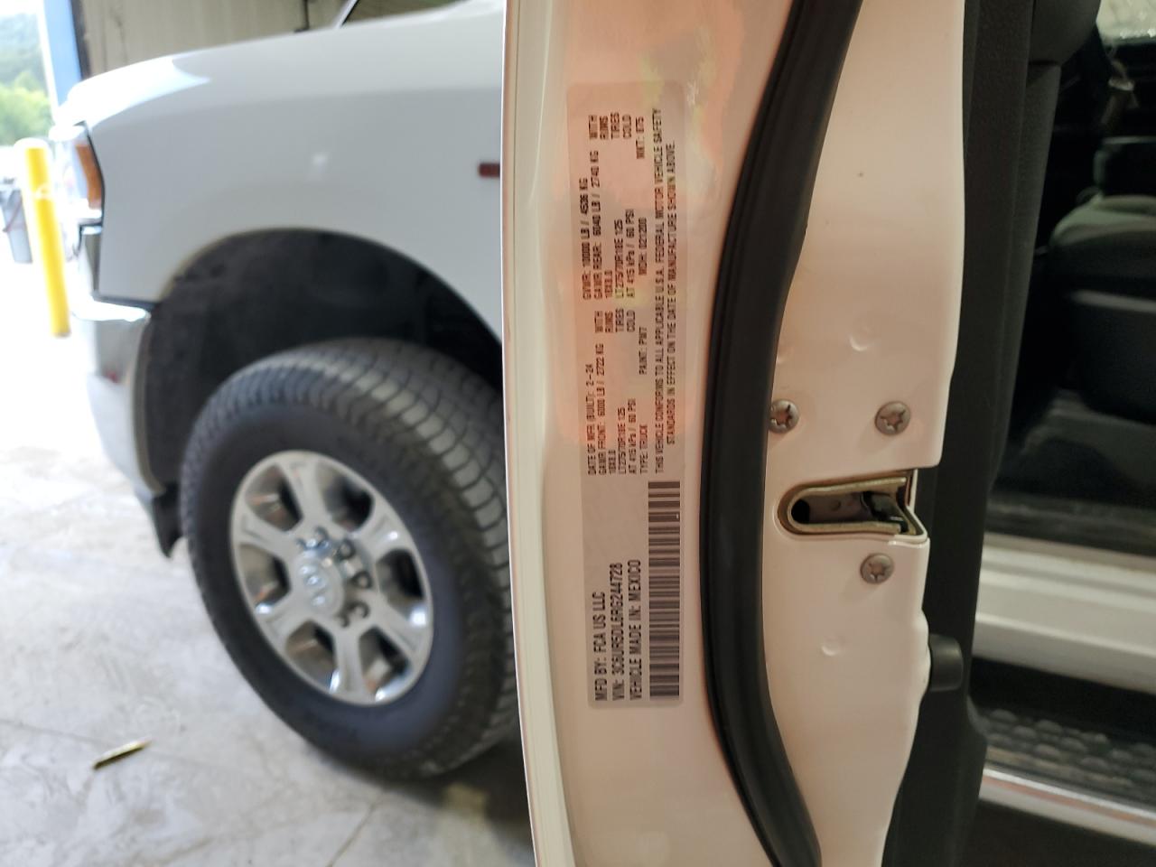 2024 Ram 2500 Big Horn VIN: 3C6UR5DL6RG244728 Lot: 63820805