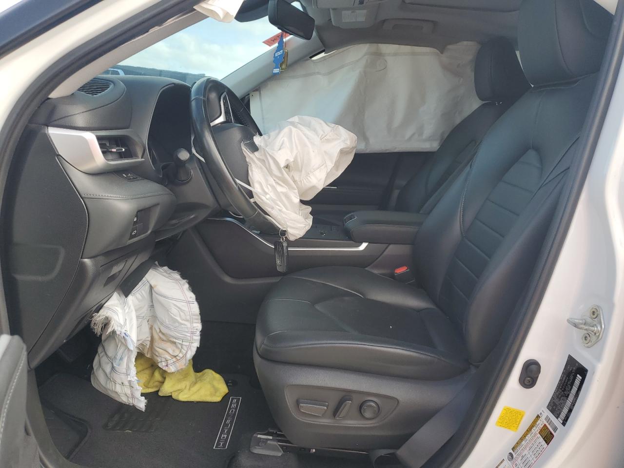 2022 Toyota Highlander Xle VIN: 5TDGZRAH9NS560617 Lot: 66603895