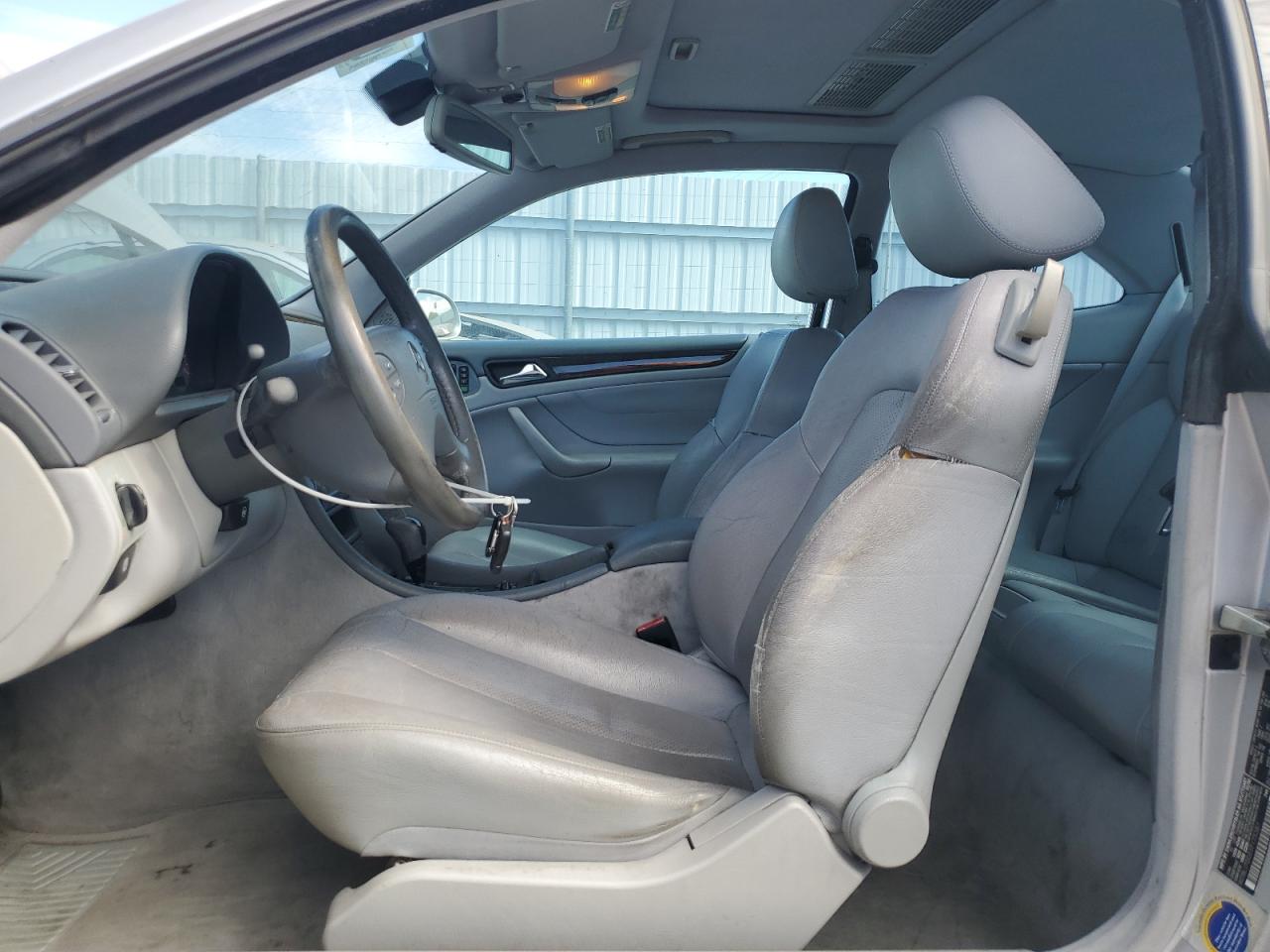 2001 Mercedes-Benz Clk 430 VIN: WDBLJ70G51F175387 Lot: 62366175