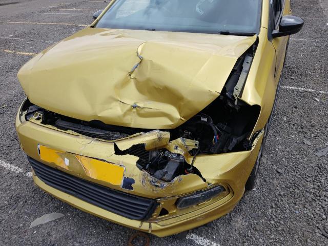 2014 VOLKSWAGEN POLO R LIN