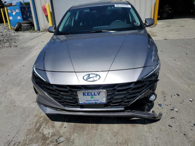  HYUNDAI ELANTRA 2023 Сріблястий