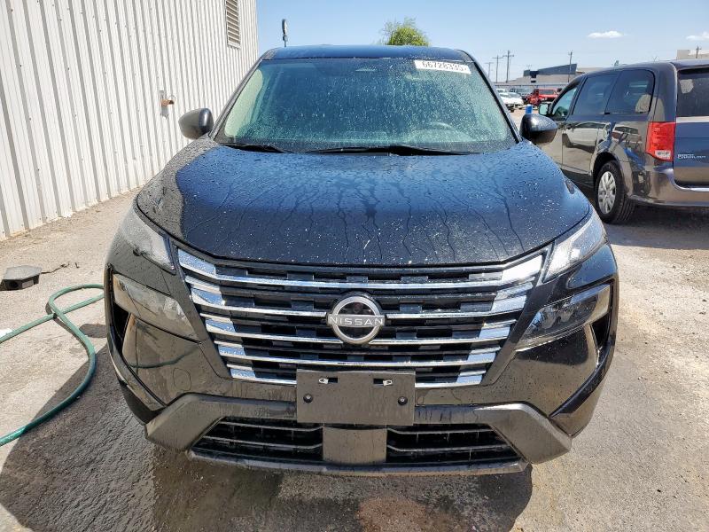  NISSAN ROGUE 2024 Czarny