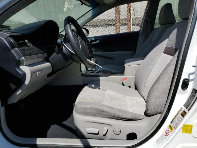 Седаны TOYOTA CAMRY 2013 Белы