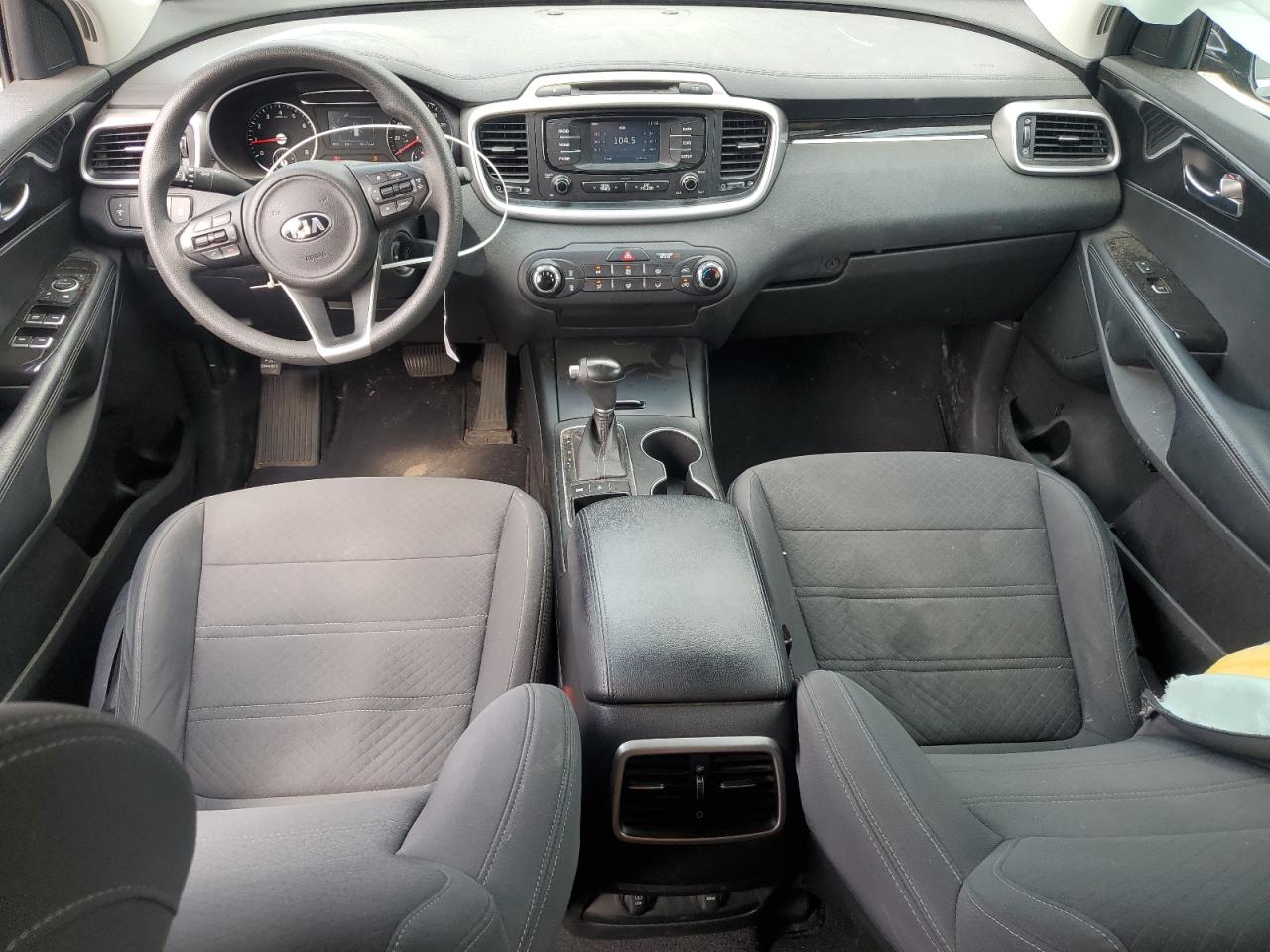 2017 Kia Sorento Lx VIN: 5XYPGDA5XHG223213 Lot: 64904235