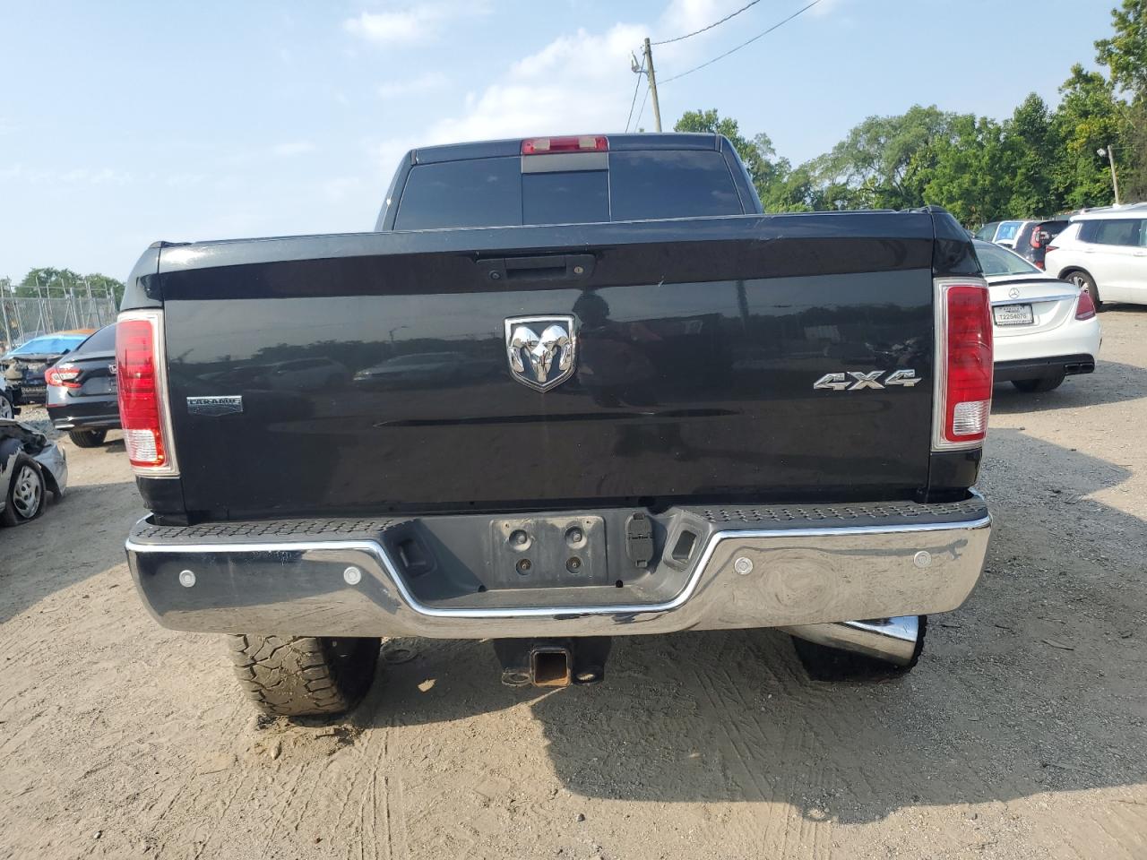 2018 Ram 2500 Laramie VIN: 3C6UR5FL3JG193951 Lot: 66851595