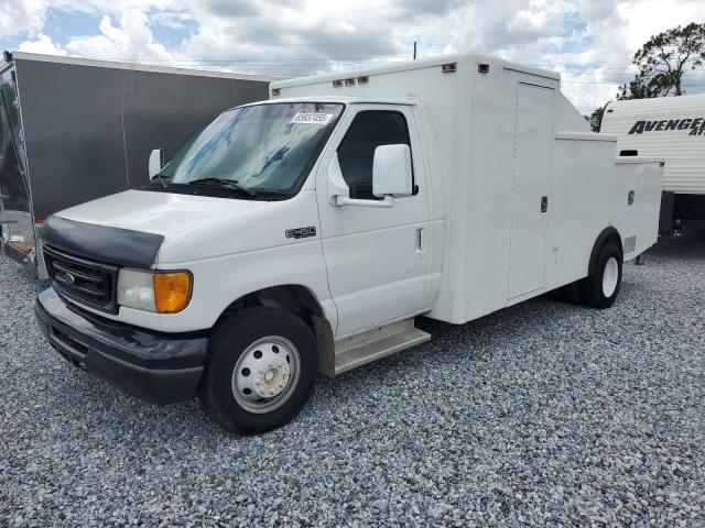 2005 Ford Econoline E450 Super Duty Cutaway Van