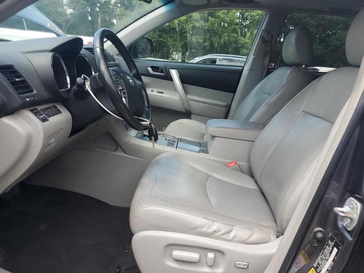 2012 Toyota Highlander Base VIN: 5TDBK3EH5CS169886 Lot: 65237255