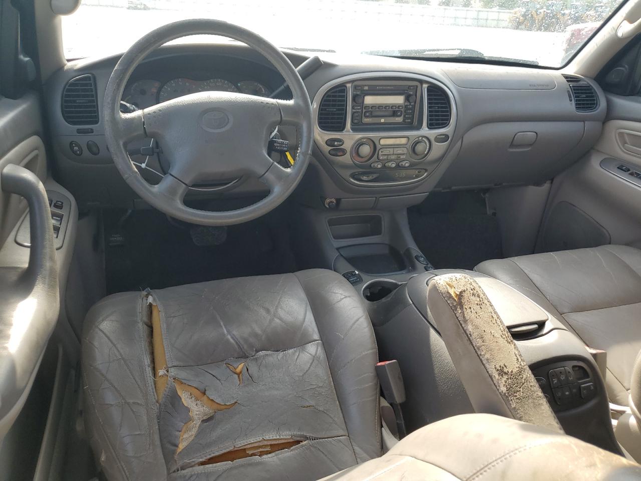 2002 Toyota Sequoia Limited VIN: 5TDZT38A32S060299 Lot: 63744685
