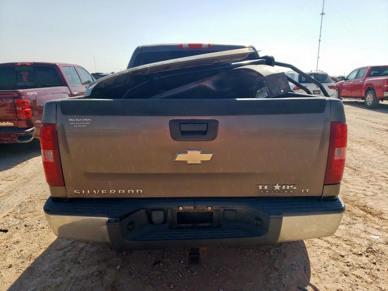 2008 Chevrolet Silverado C1500 VIN: 2GCEC13J881302871 Lot: 64832235