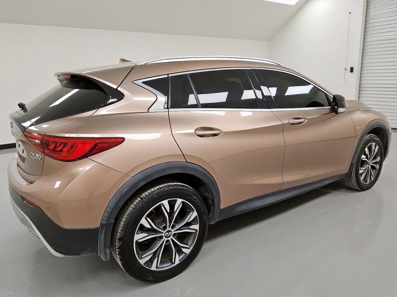 2018 Infiniti Qx30 Base VIN: SJKCH5CR8JA043572 Lot: 64676655