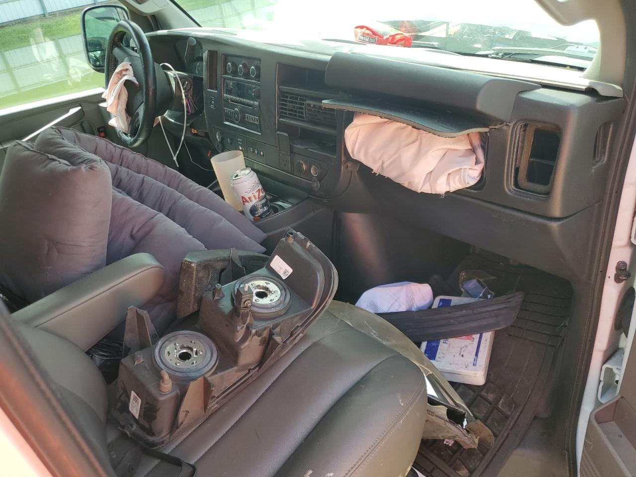 2021 Chevrolet Express G2500 VIN: 1GCWGAF70M1166096 Lot: 66158625