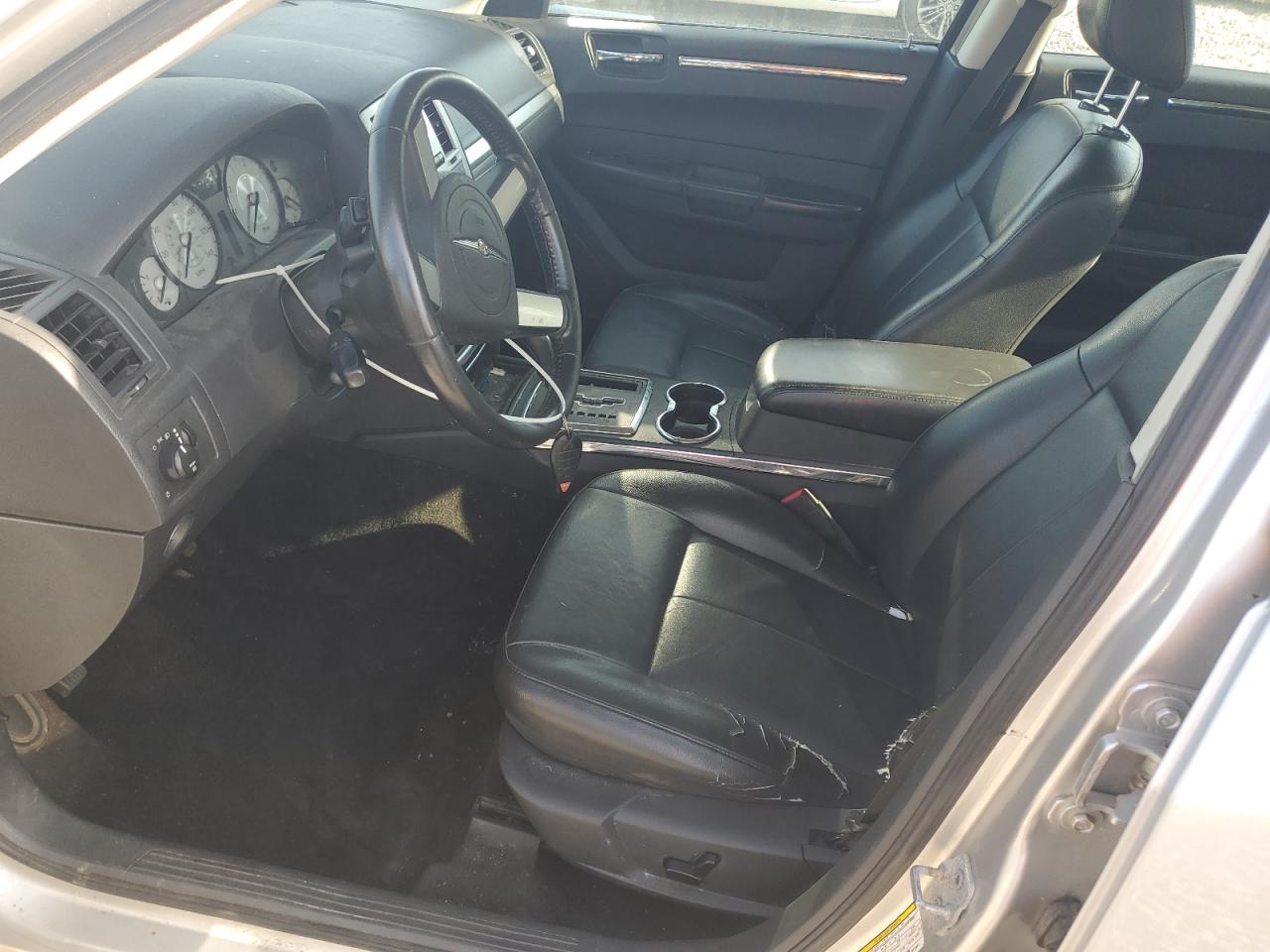 2008 Chrysler 300 Touring VIN: 2C3KA53G28H159917 Lot: 65796845