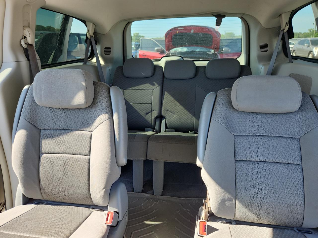 2008 Chrysler Town & Country Lx VIN: 2A8HR44H88R792375 Lot: 64259565