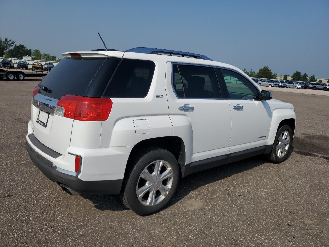 2gkflpe31g6143008 2GKFLPE31G6143008 2016 GMC Terrain Slt