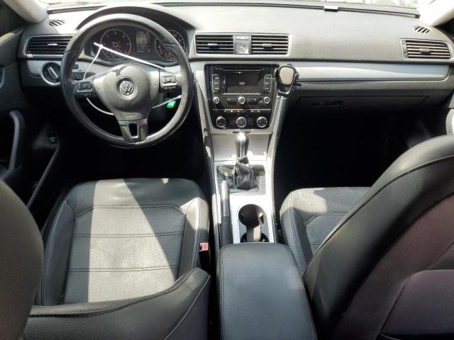 Sedans VOLKSWAGEN PASSAT 2013 Silver