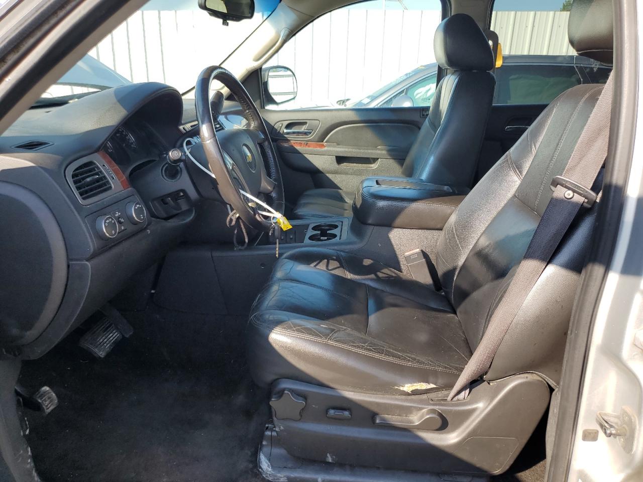 2012 Chevrolet Suburban K1500 Lt VIN: 1GNSKJE76CR126997 Lot: 66667725