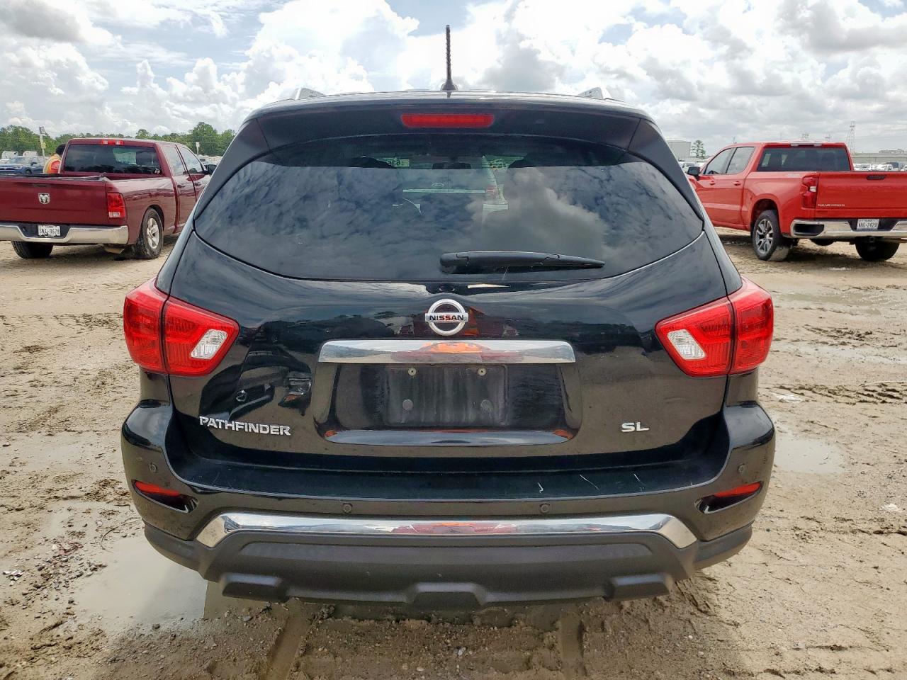 2018 Nissan Pathfinder S VIN: 5N1DR2MN1JC634504 Lot: 63620665