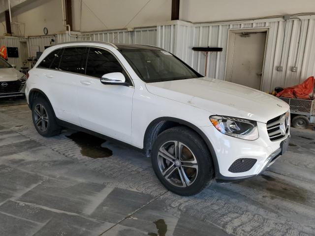 Parquets MERCEDES-BENZ GLC-CLASS 2017 Biały