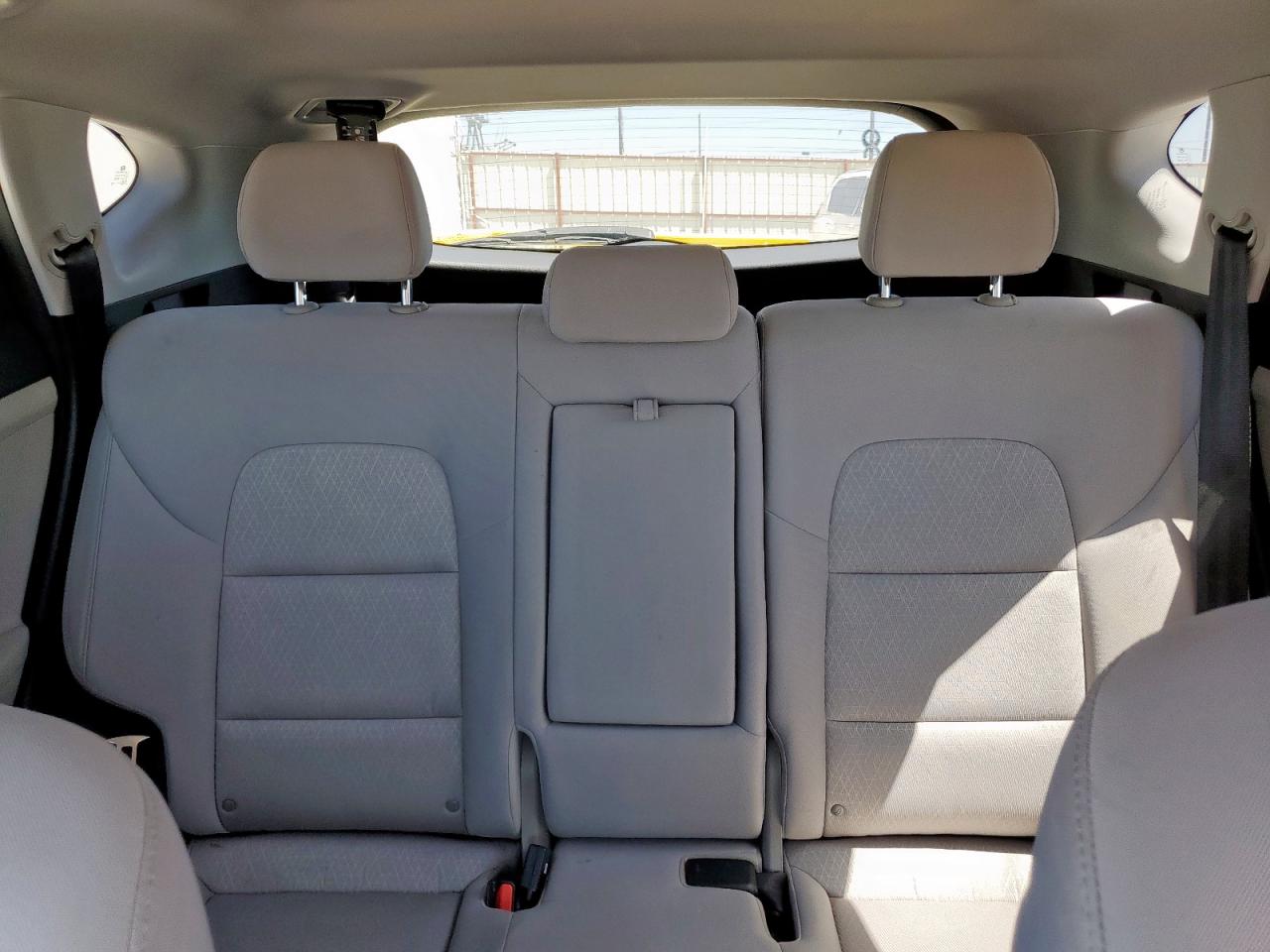 2018 Hyundai Tucson Value VIN: KM8J33A29JU805224 Lot: 66704535