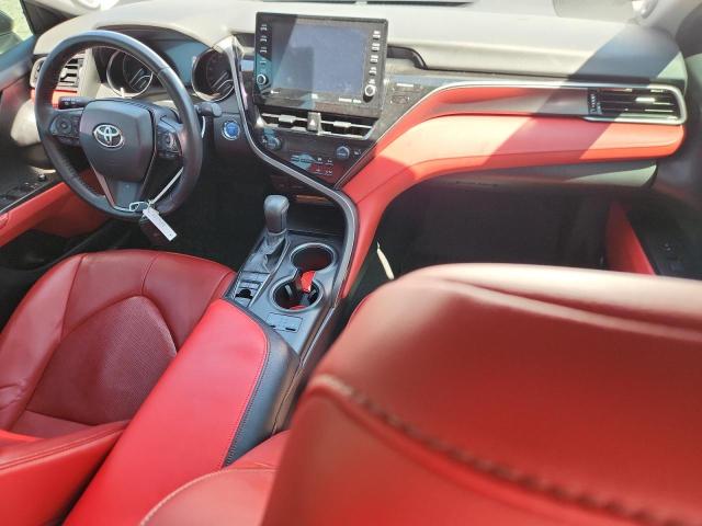  TOYOTA CAMRY 2021 Biały