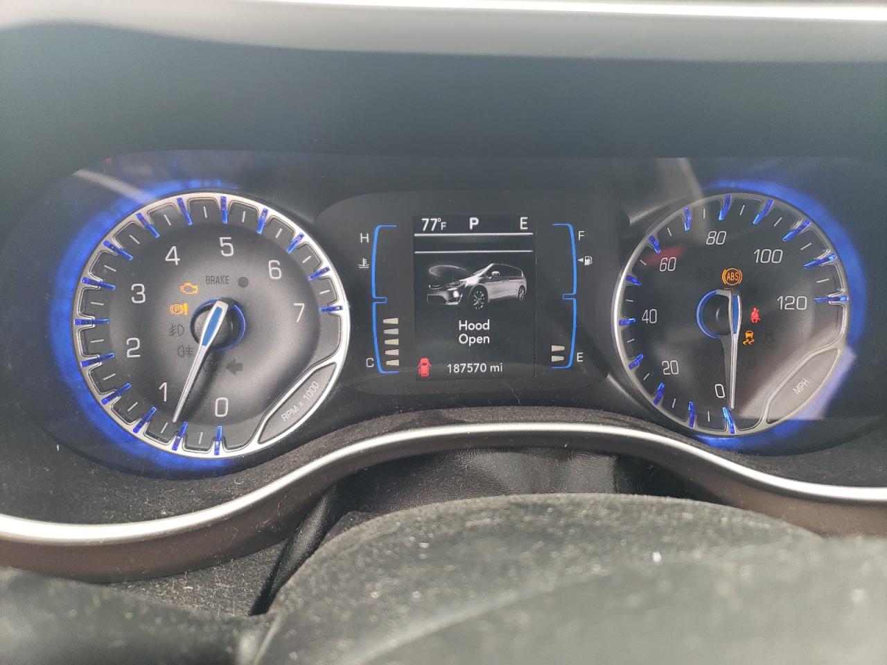 2017 Chrysler Pacifica Touring L VIN: 2C4RC1BG3HR524503 Lot: 66435805