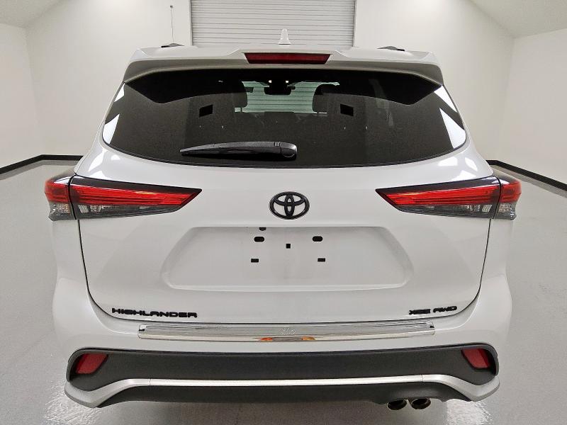  TOYOTA HIGHLANDER 2022 White