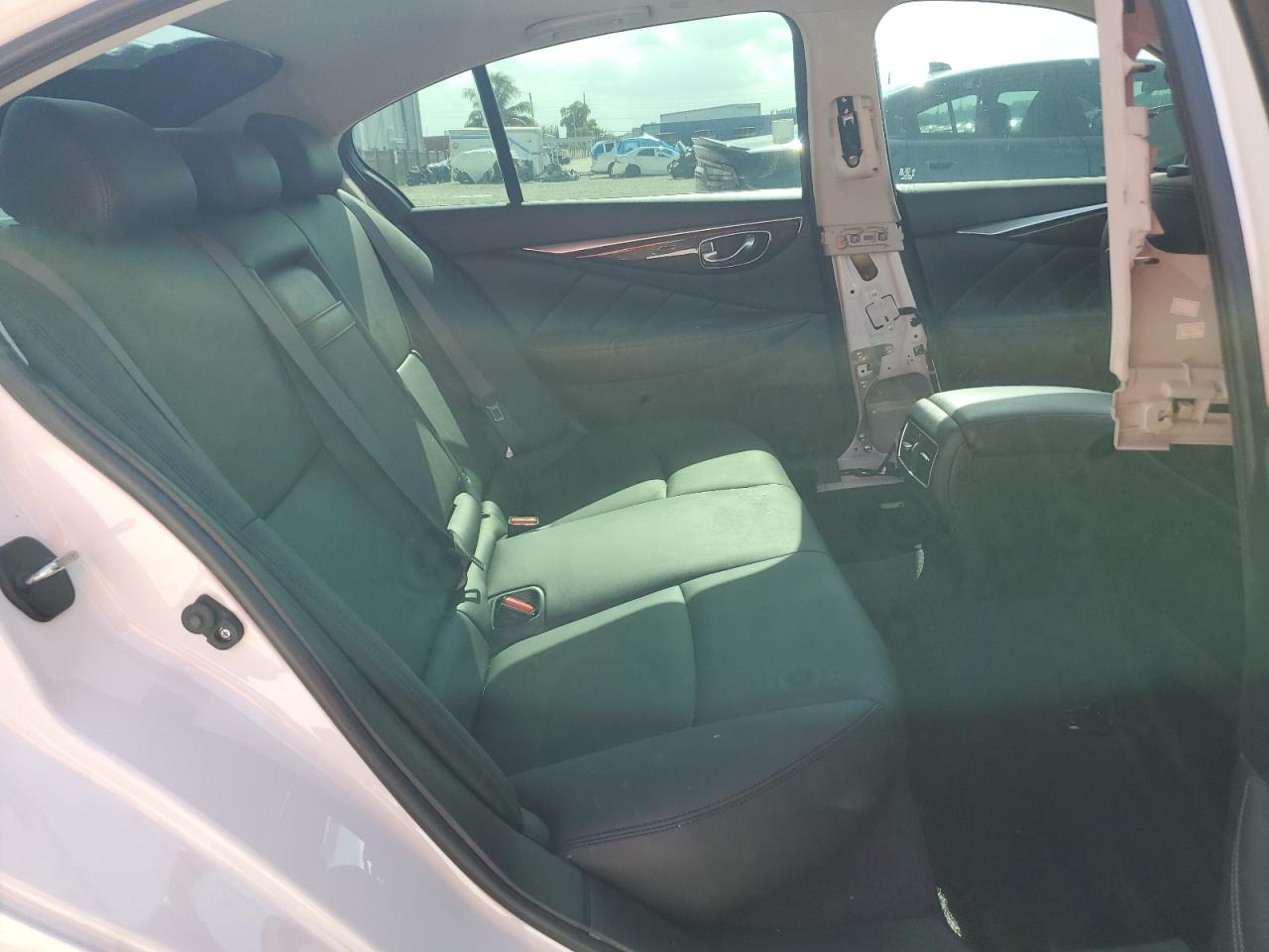 2018 Infiniti Q50 Luxe VIN: JN1EV7AP3JM365569 Lot: 63647235